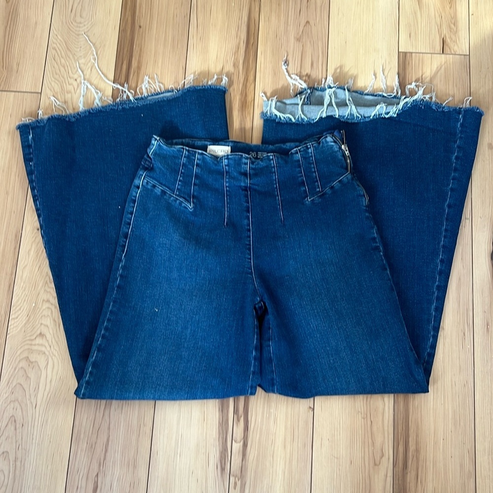 Pilcro Wide Leg Jeans Sz 26 Side Zipper/Button​